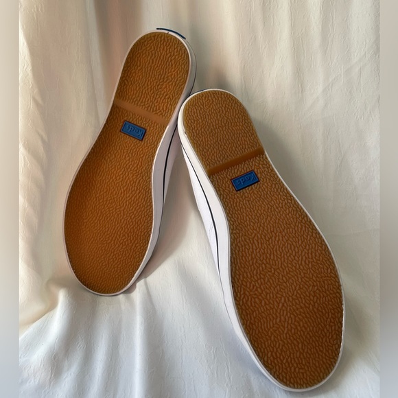 Keds White Sneakers - Picture 2 of 5
